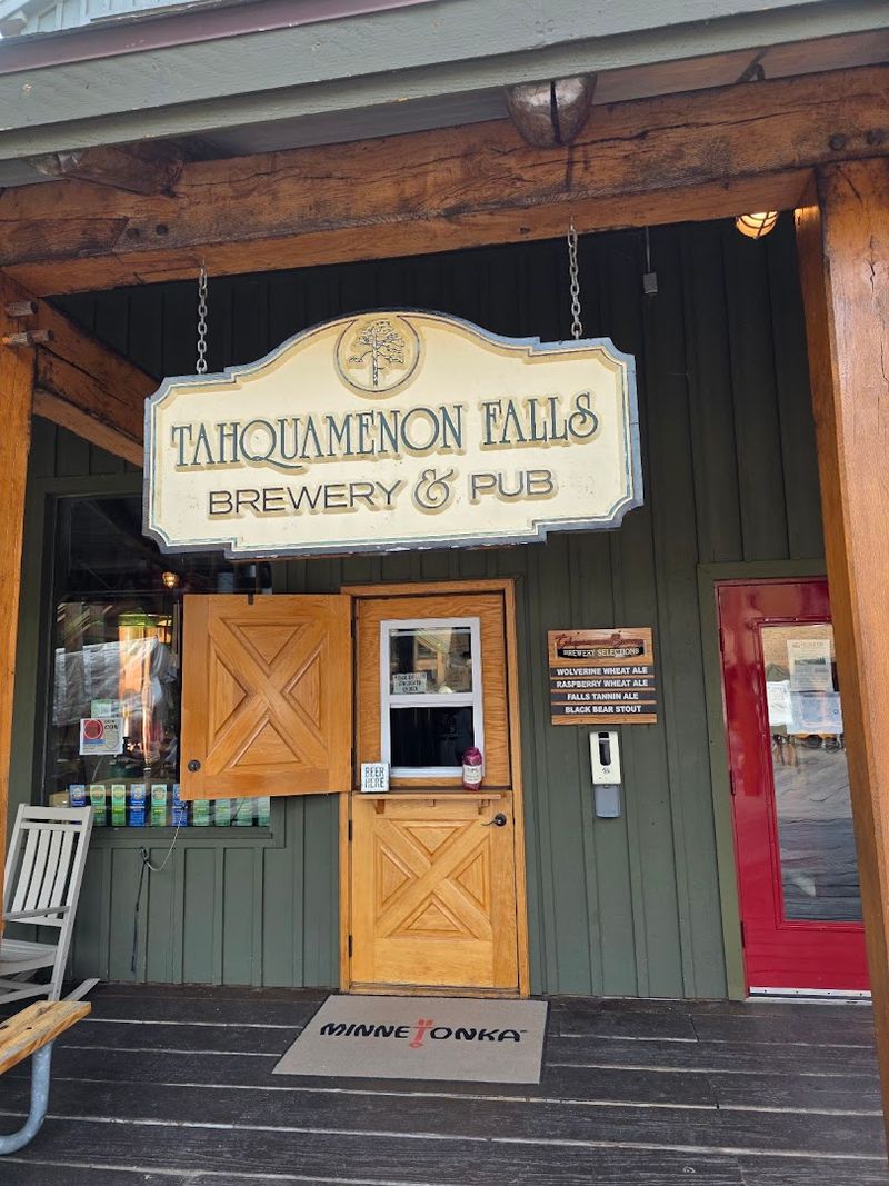 Tahquamenon Falls Brewery & Pub