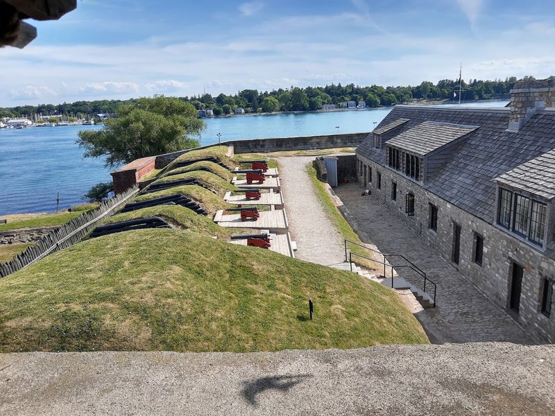 What Visiting Old Fort Niagara Actually Looks Like