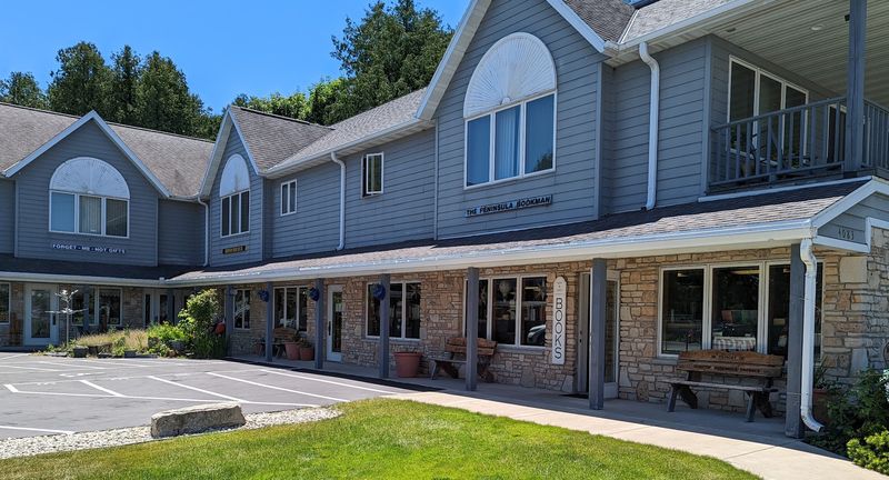 Peninsula Bookman, Fish Creek