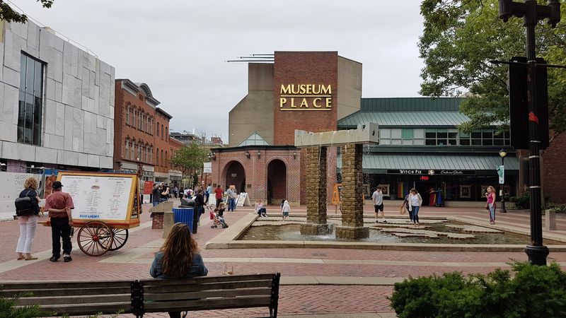 The Heritage Trail Connects The Whole City On Foot