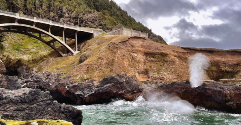 This Oregon Sea Cave Beach Feels Like The Edge Of The World
