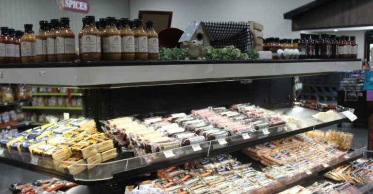 This Tiny Missouri Amish Grocery Store Serves Homemade Sandwiches People Love