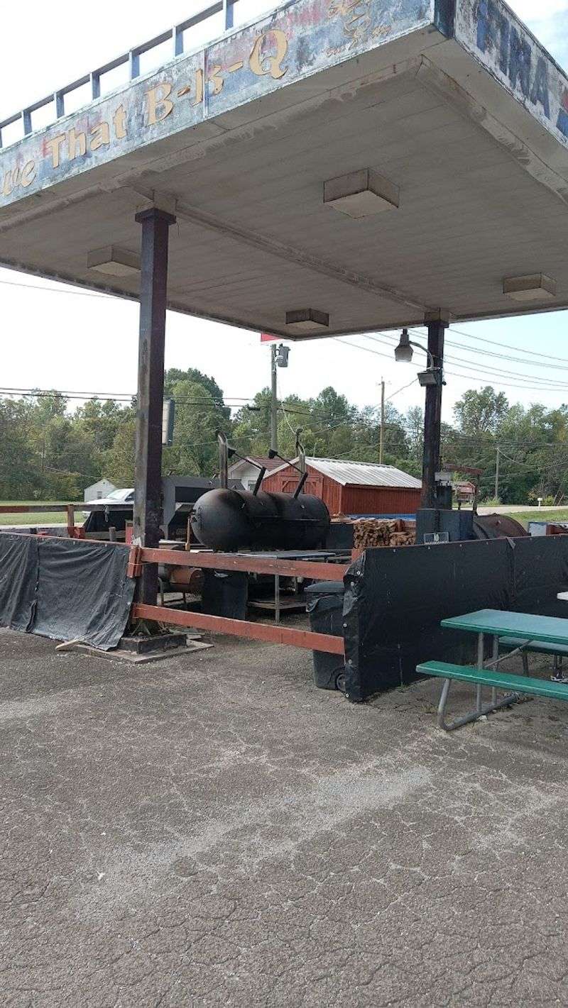 A Former Gas Station Turned BBQ Landmark