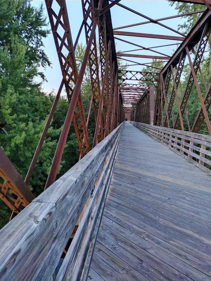 Norwottuck Rail Trail: Eleven Miles Of Open Scenery