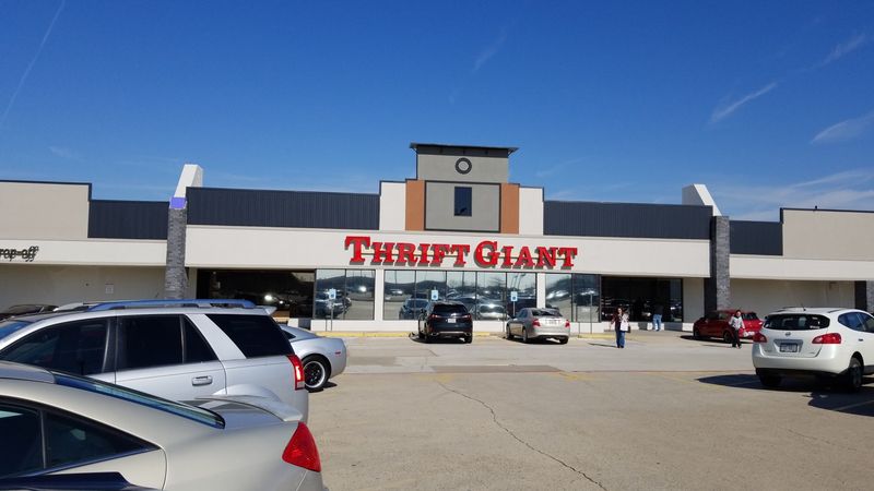 Thrift Giant The Colony