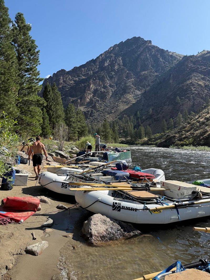 Guided Tours And Self-Exploration Routes To Maximize Experience