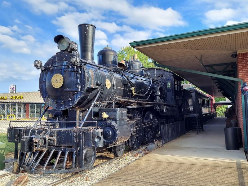 Tour The Casey Jones Home And Railroad Museum, Jackson