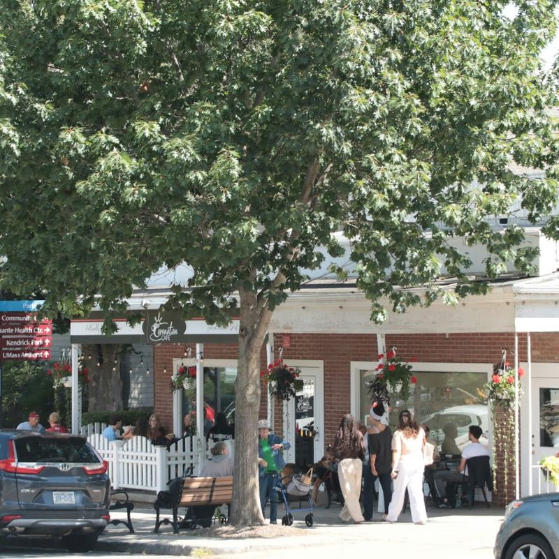 Coronation Café, Amherst