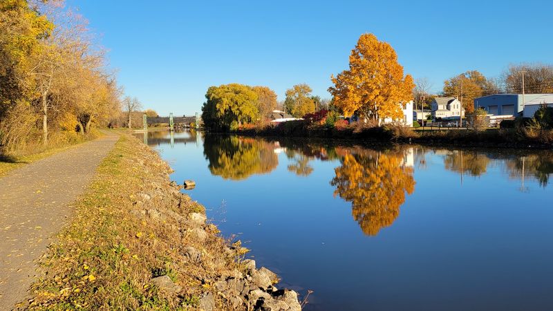 Canal Views That Actually Deliver