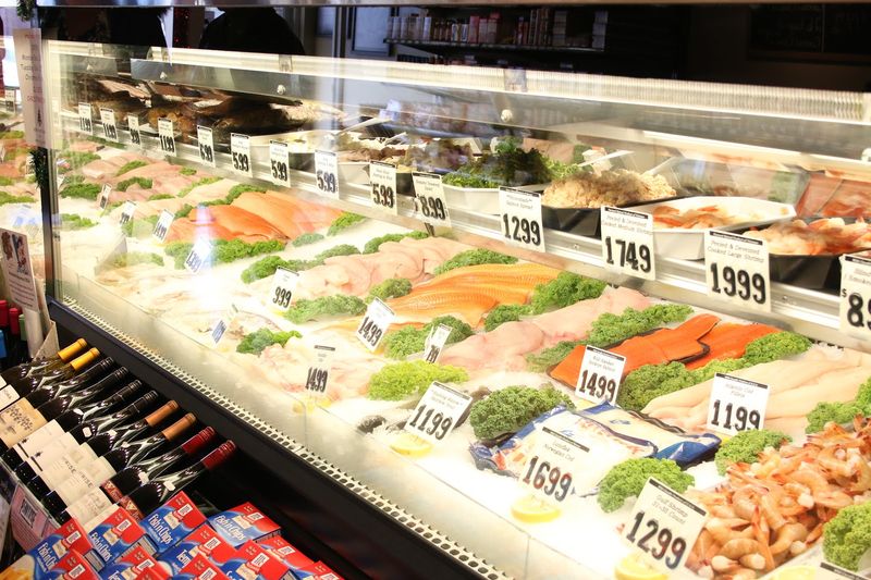 Fresh Seafood Keeps Shoppers Coming Back