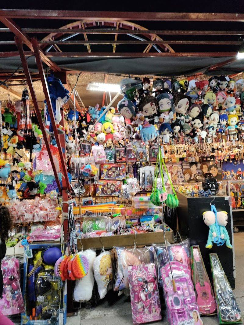 A Family-Friendly Place To Browse, Snack, And Wander