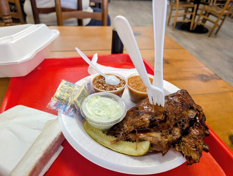 Fresh Air Barbecue, Macon
