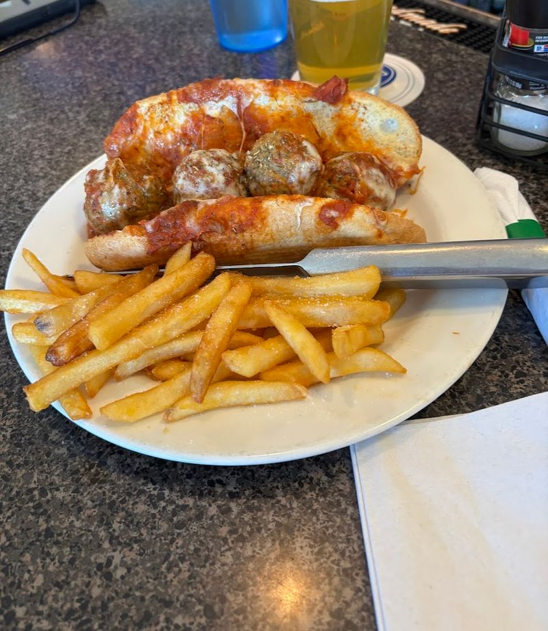 Homestyle American Dishes Give The Menu A Comfort-Food Feel
