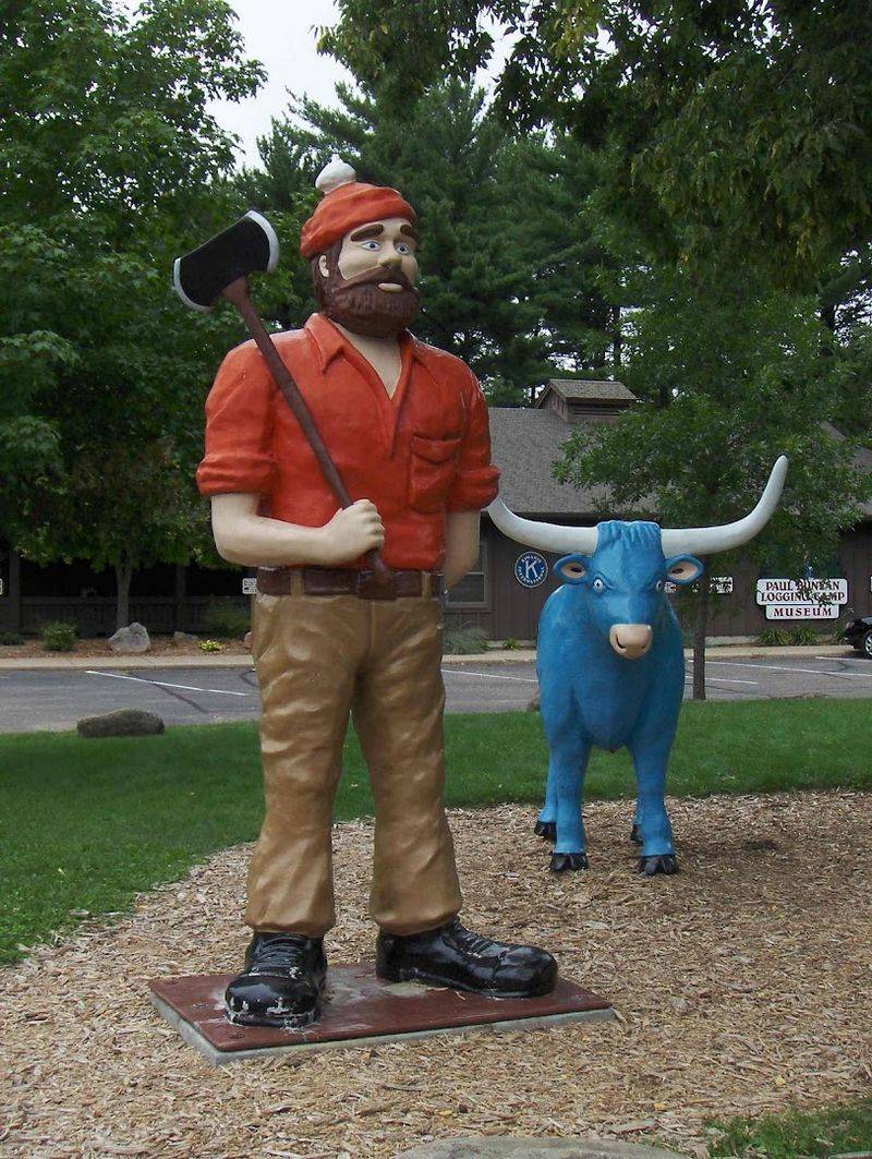 Paul Bunyan Statue (Eau Claire)