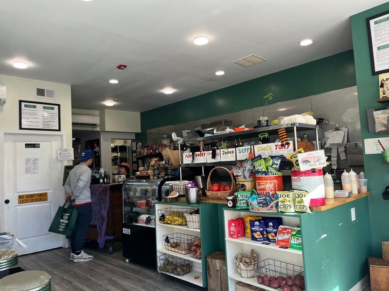 Sandwich Corner Market