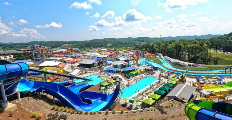 You’ll Want To Spend All Summer At This Thrilling Tennessee Waterpark