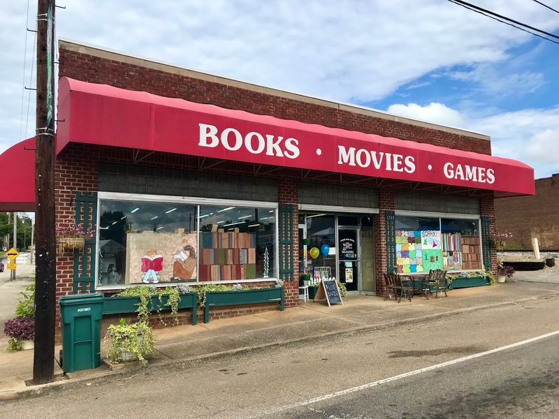 White Pine Books, White Pine