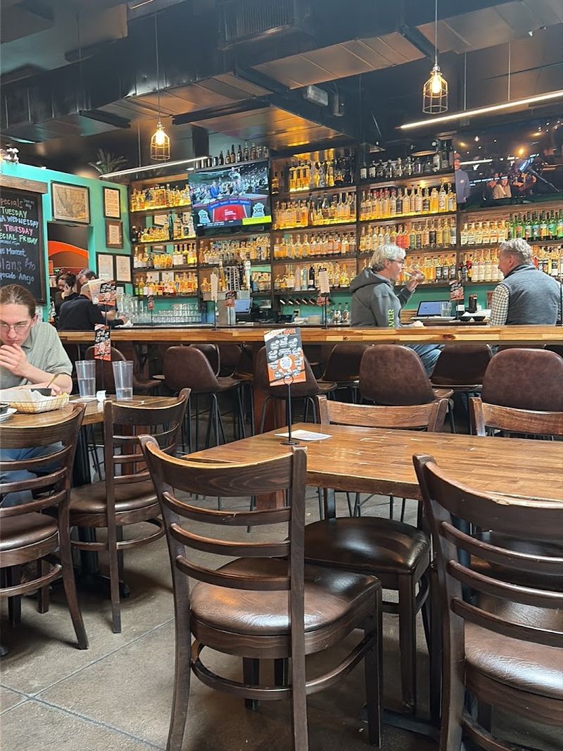 Adelitas Cocina Y Cantina