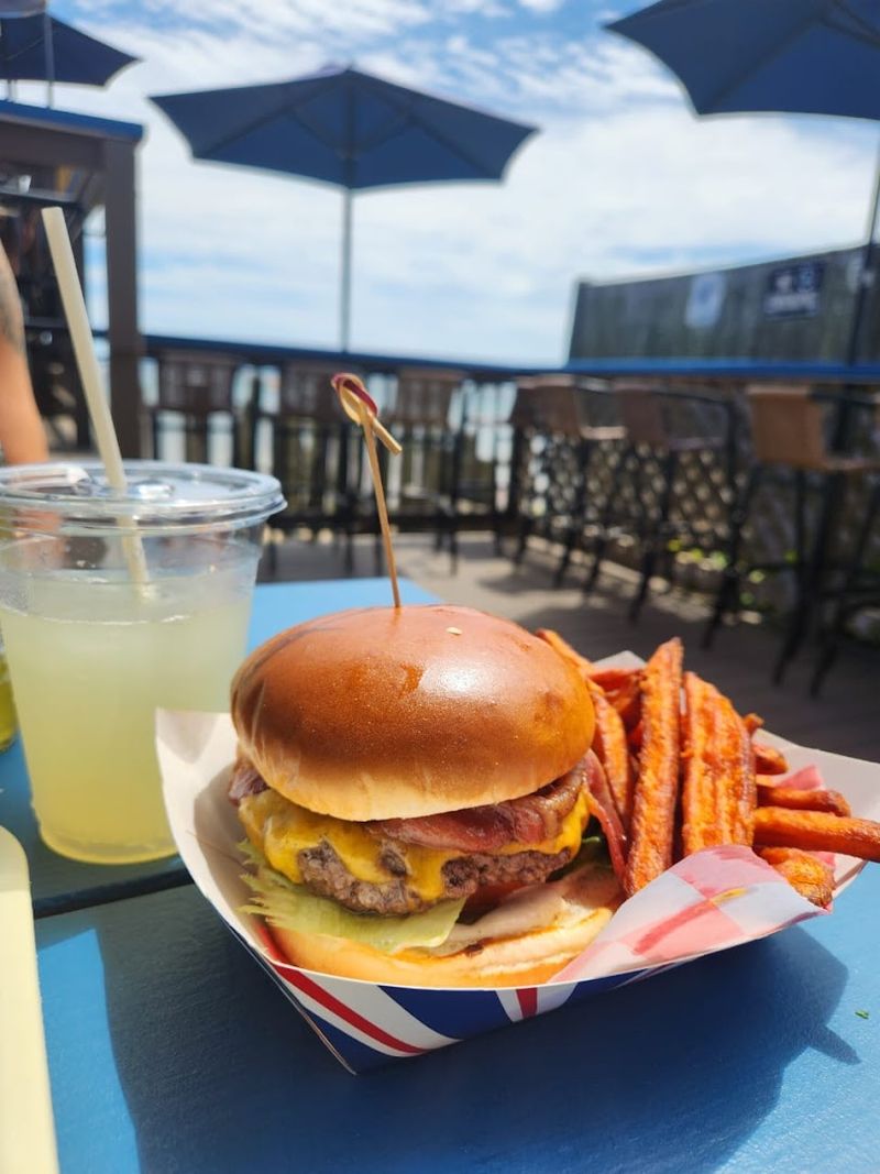 Mean Burgers Ptown, Provincetown