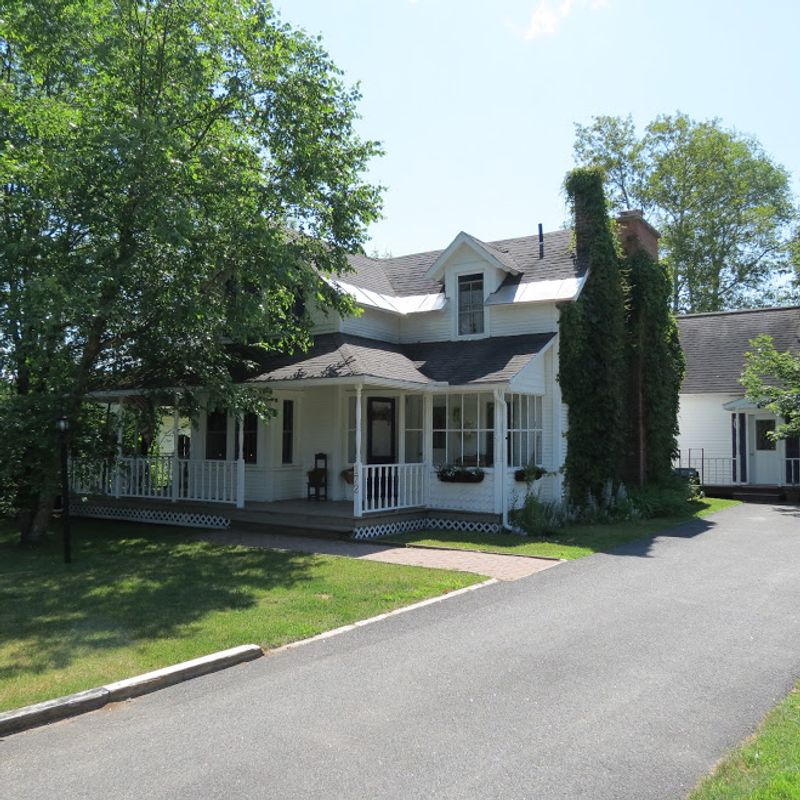 Winterberry Bed & Breakfast