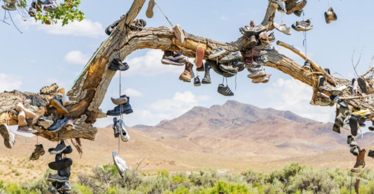 9 Nevada Roadside Attractions That Turn A Long Drive Into An Adventure