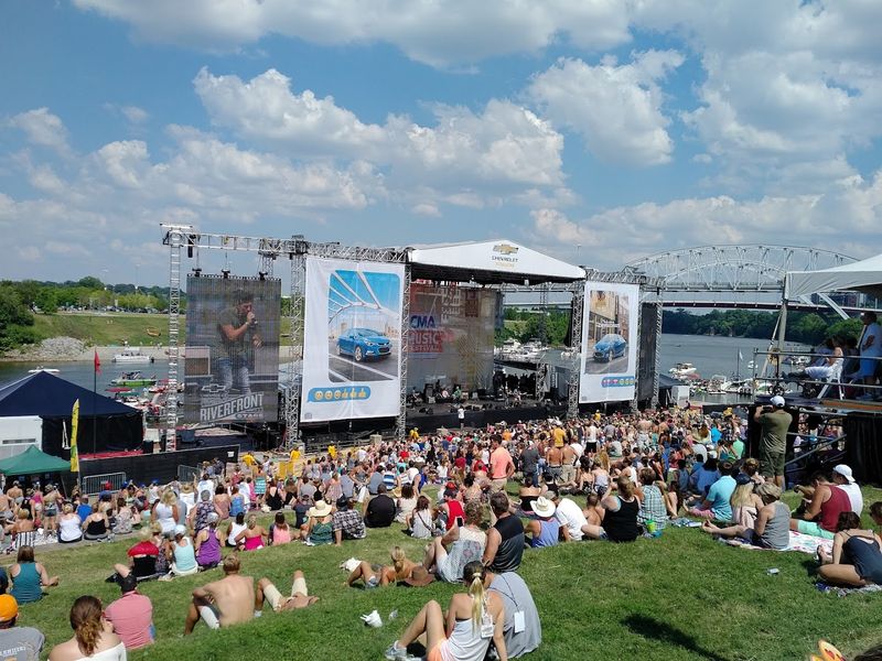 Free Live Music Sets The Mood All Day Long