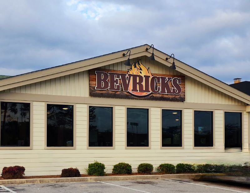 A Roadside Stop Near I-16 That Surprises Every Time
