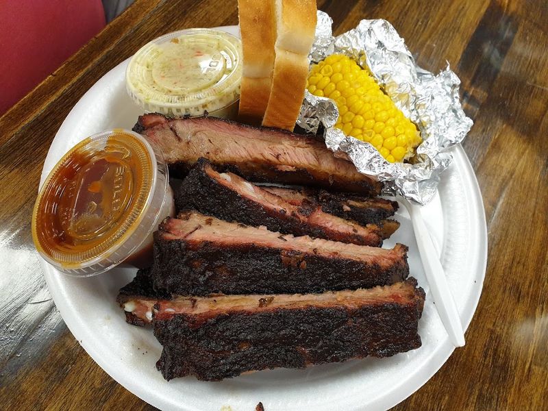 The Old-School Memphis BBQ Cooking Style That Sets It Apart