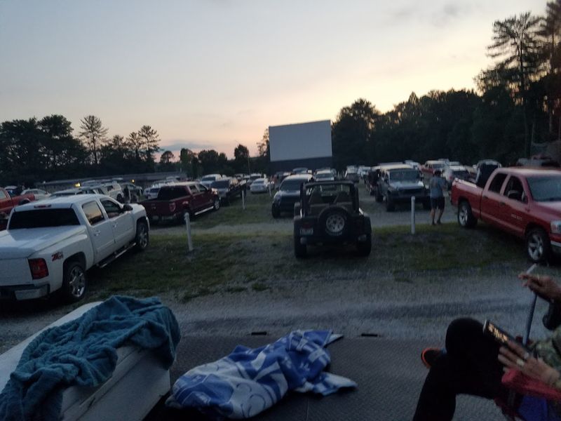 What Makes The Drive-In Experience So Different