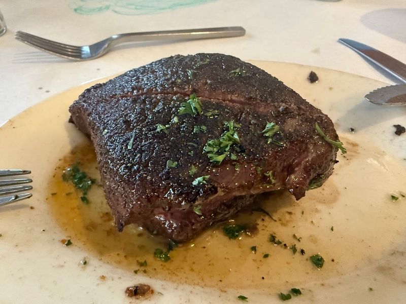 A Prime Rib Dinner That Earns Repeat Visits