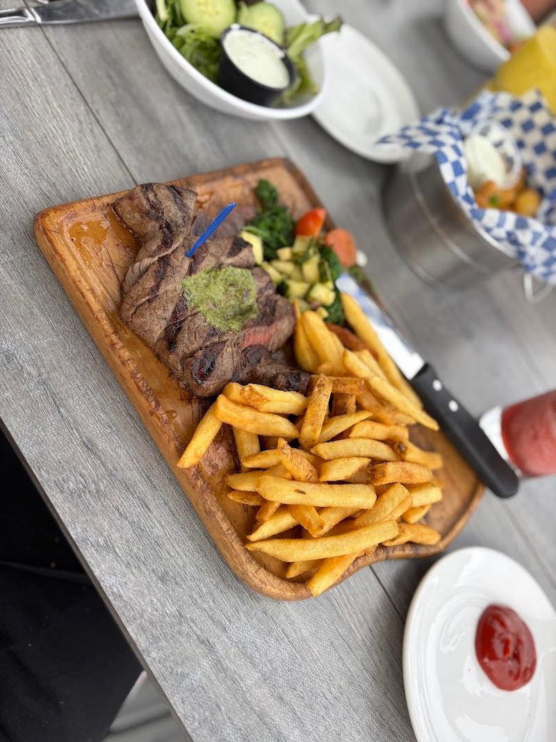 Handcrafted Dishes With A Wisconsin Touch