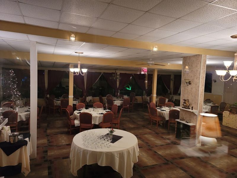 A Restaurant That Let The Food Do The Talking