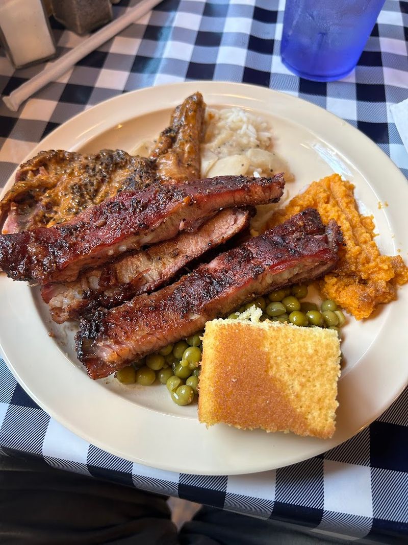 Why This Weekend Stop Belongs On Your Route