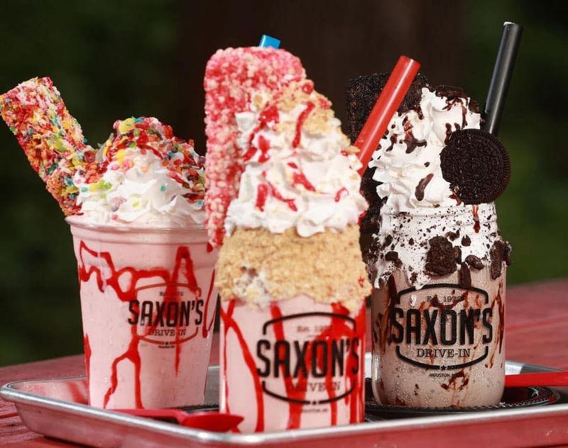 Saxon's Drive In