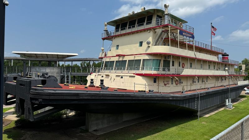 Lower Mississippi River Museum