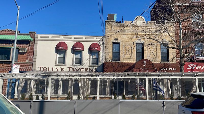 Telly's Taverna