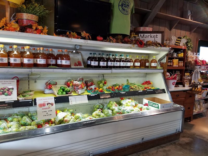Local Produce And Farm To Table Traditions