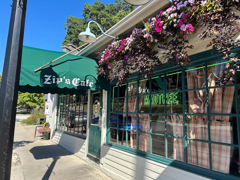 Zip's Cafe
