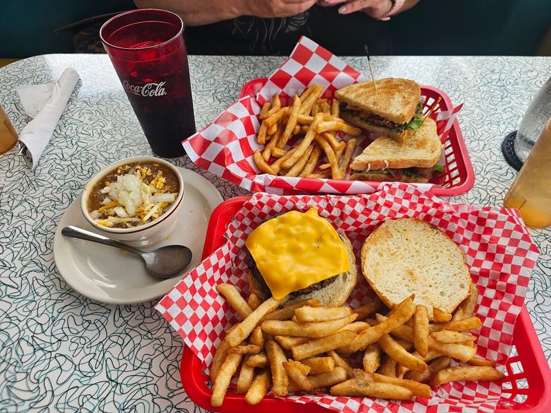 Lunch Dishes That Hold Their Own