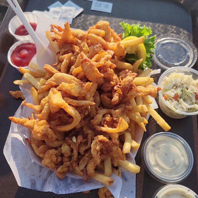 Fried Clams That Keep People Coming Back Every Year