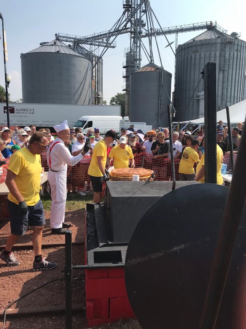 Hamburger Festival, Seymour