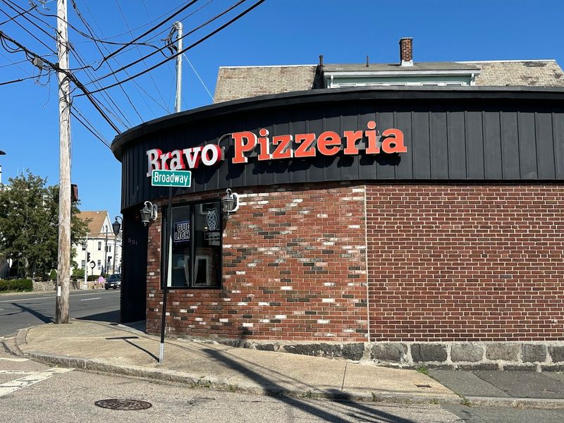 Bravo Pizzeria, Quincy
