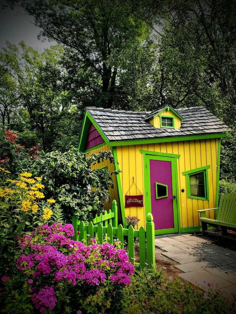 Bookworm Gardens, Sheboygan