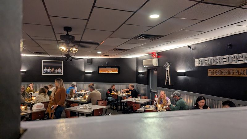 Ambiance And Decor Reflecting Nostalgia