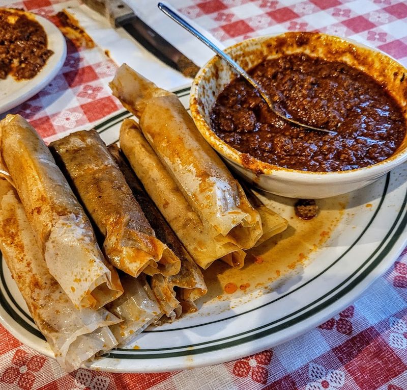 Doe's Eat Place
