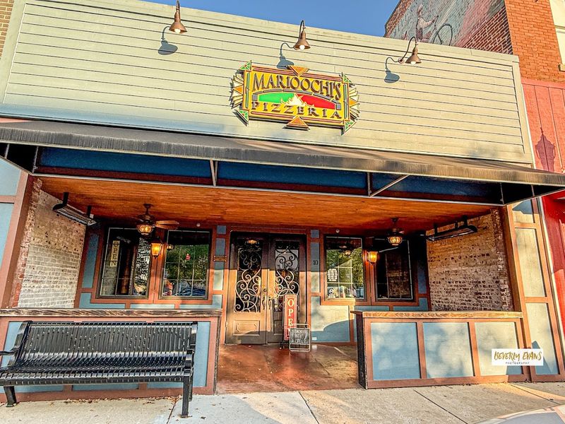 Marioochi's Pizzeria On The Square, Sparta