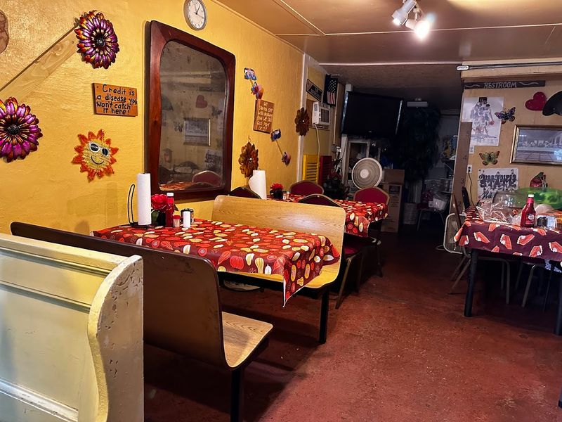 Rosella Cafe