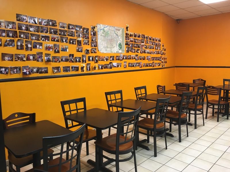 Gene's Chinese Flatbread Café