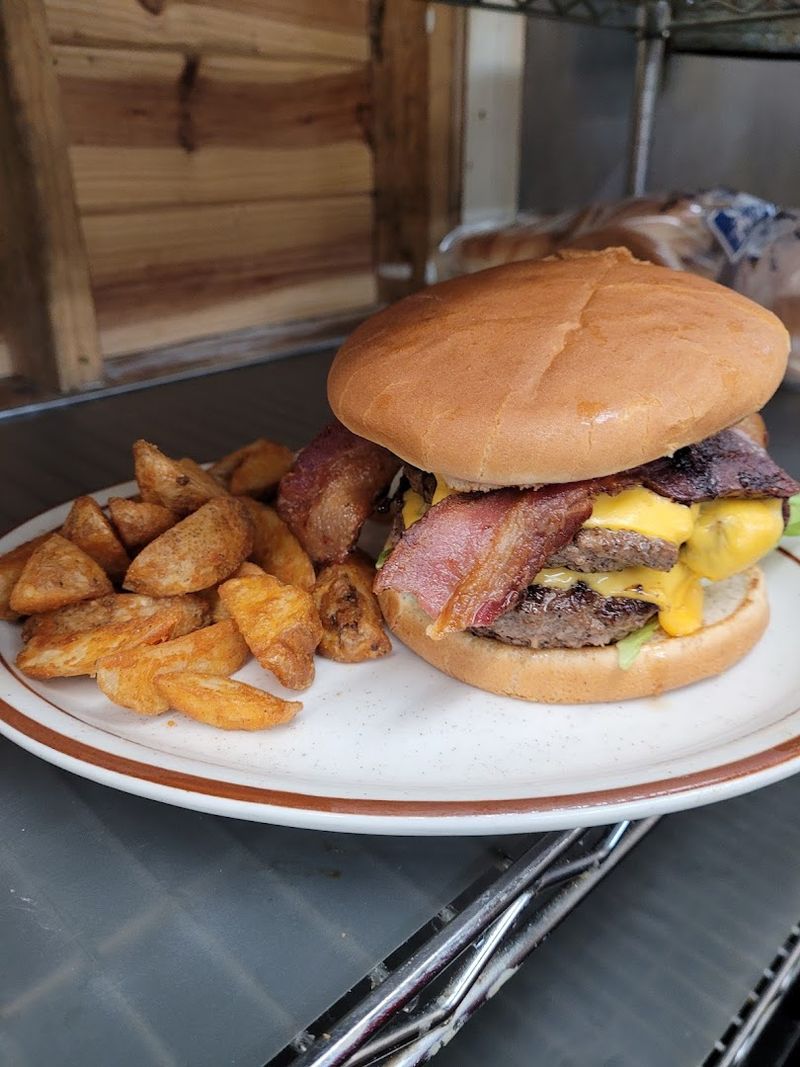 Hamburger Steak That Regulars Keep Coming Back For
