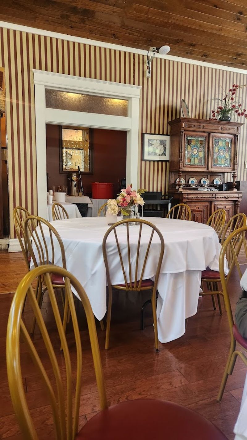 A Georgia Buffet Worth Adding To Your List